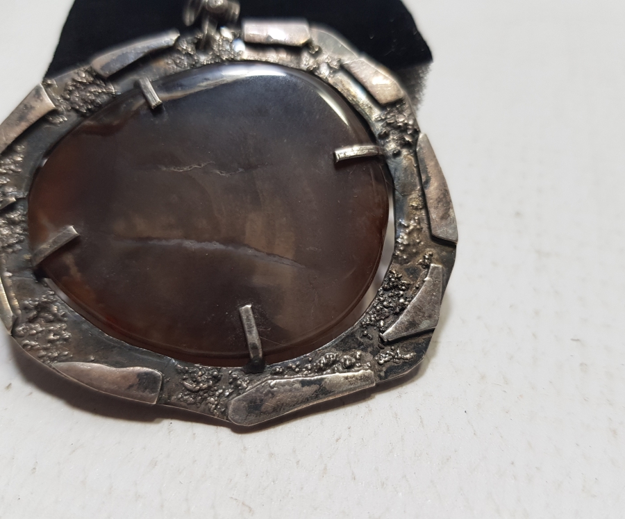 ÖZEL YAPIM ANTİKA DOĞAL TAŞ BÜYÜK BOY GÜMÜŞ KOLYE UCU