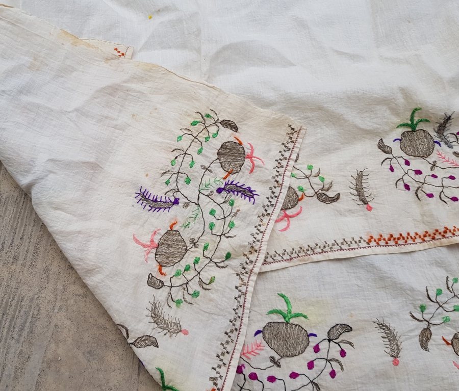 OSMANLI DÖNEMİ EL İŞİ SIRMA İŞÇİLİKLİ YAĞLIK