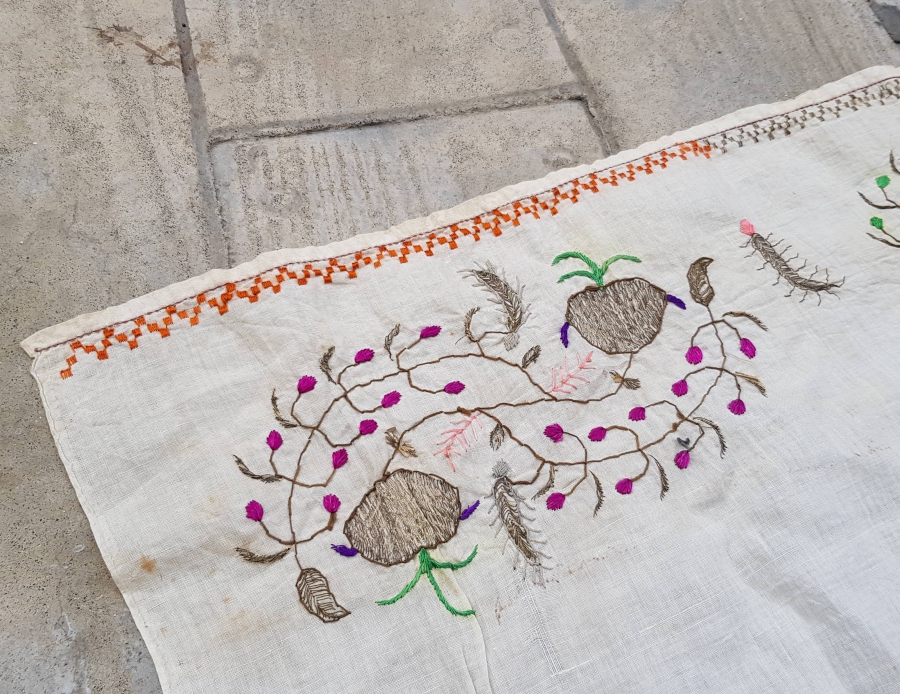 OSMANLI DÖNEMİ EL İŞİ SIRMA İŞÇİLİKLİ YAĞLIK