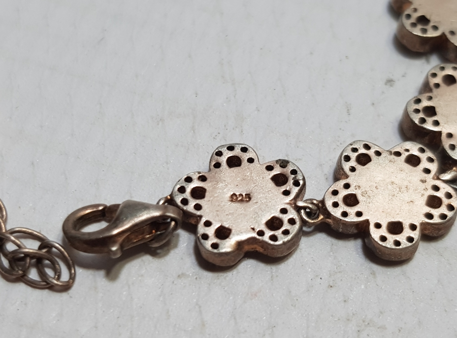 ÜZERİ MARGAZİT TAŞLI VE NAZAR BONCUKLU GÜMÜŞ BİLEKLİK