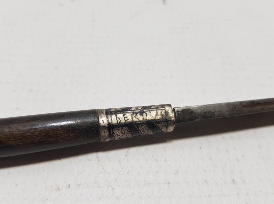 SAVAT İŞÇİLİKLİ VE BOYNUZ SAPLI RUMCA YAZILI NADİR SÜRMENE KAMA