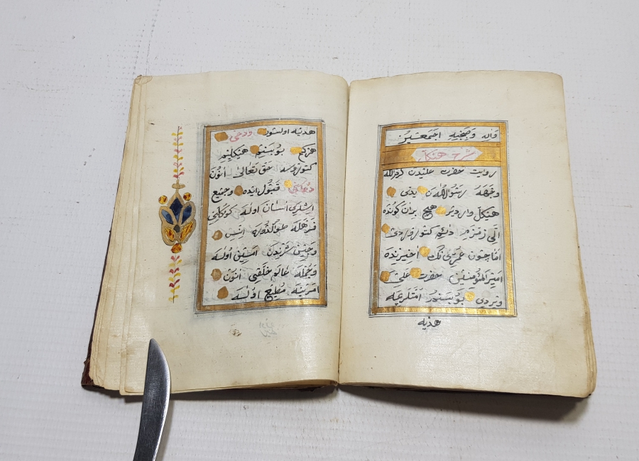 OSMANLI DÖNEMİ ORİJİNAL ALTIN VARAKLI CİLDİNDE EL YAZMA KUR'AN-I KERİM MUSHAFI