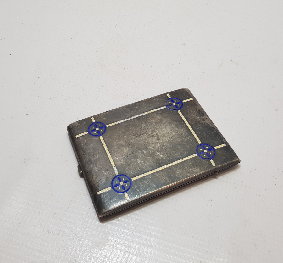 MİNE İŞÇİLİKLİ BÜYÜK BOY ANTİKA GÜMÜŞ SİGARA TABAKASI