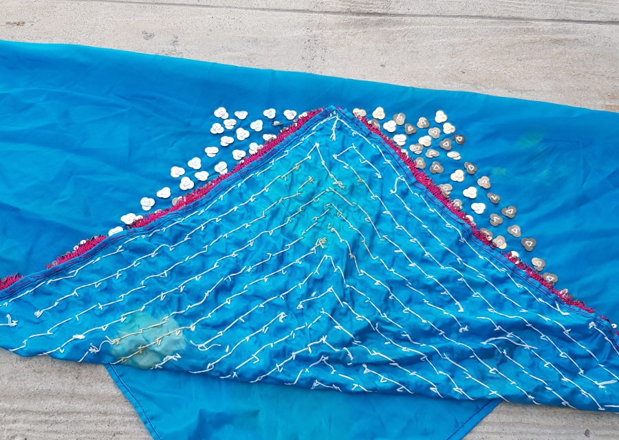 YONCA YAPRAĞI FORMLU EL YAPIMI OSMANLI DÖNEMİ PULLU BEZ