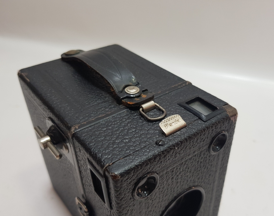 YÜKSEK KONDİSYONDA ANTİKA FOTOĞRAF MAKİNESİ