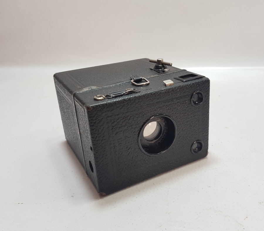 YÜKSEK KONDİSYONDA ANTİKA FOTOĞRAF MAKİNESİ