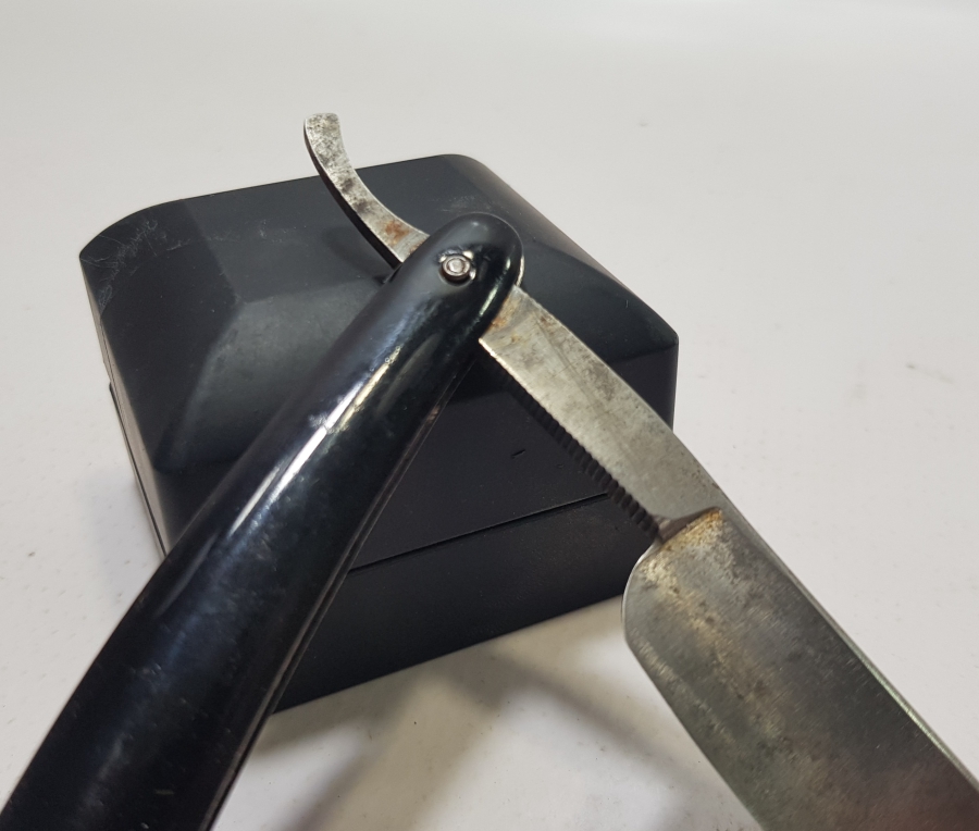 OSMANLI DÖNEMİ NADİR FORMDA BÜYÜK AĞIZLI SÜNNETÇİ USTURASI