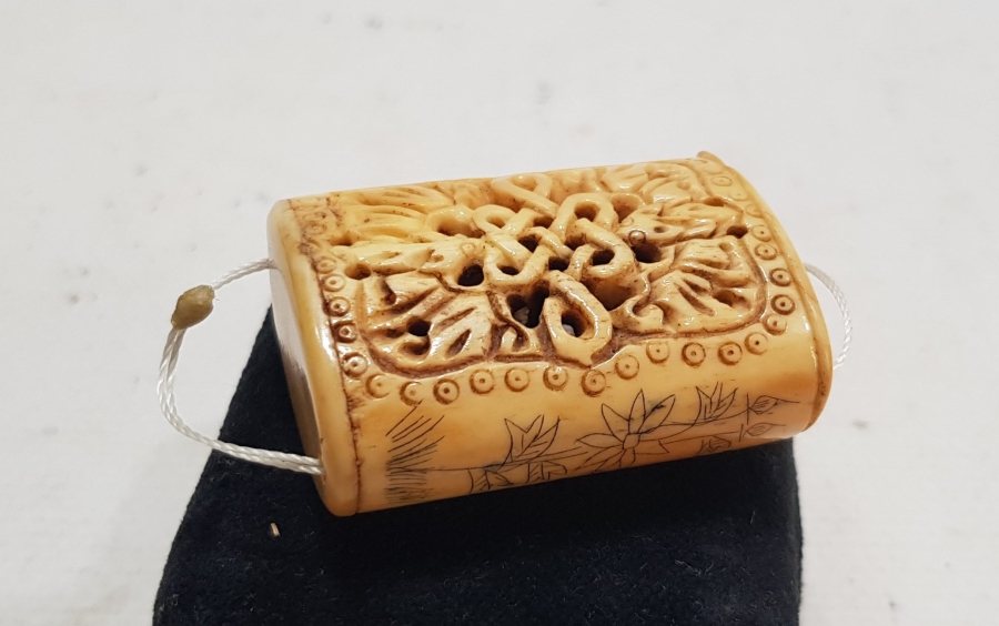 OSMANLI DÖNEMİ ÇOK NADİR ÜZERİNDE TIP SEMBOLÜ BULUNAN RUM İŞİ KEMİK HAMAYIL - PAZUBEND