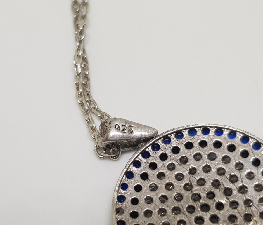 NAZAR BONCUĞU FORMUNDA YAPILMIŞ KOLYE