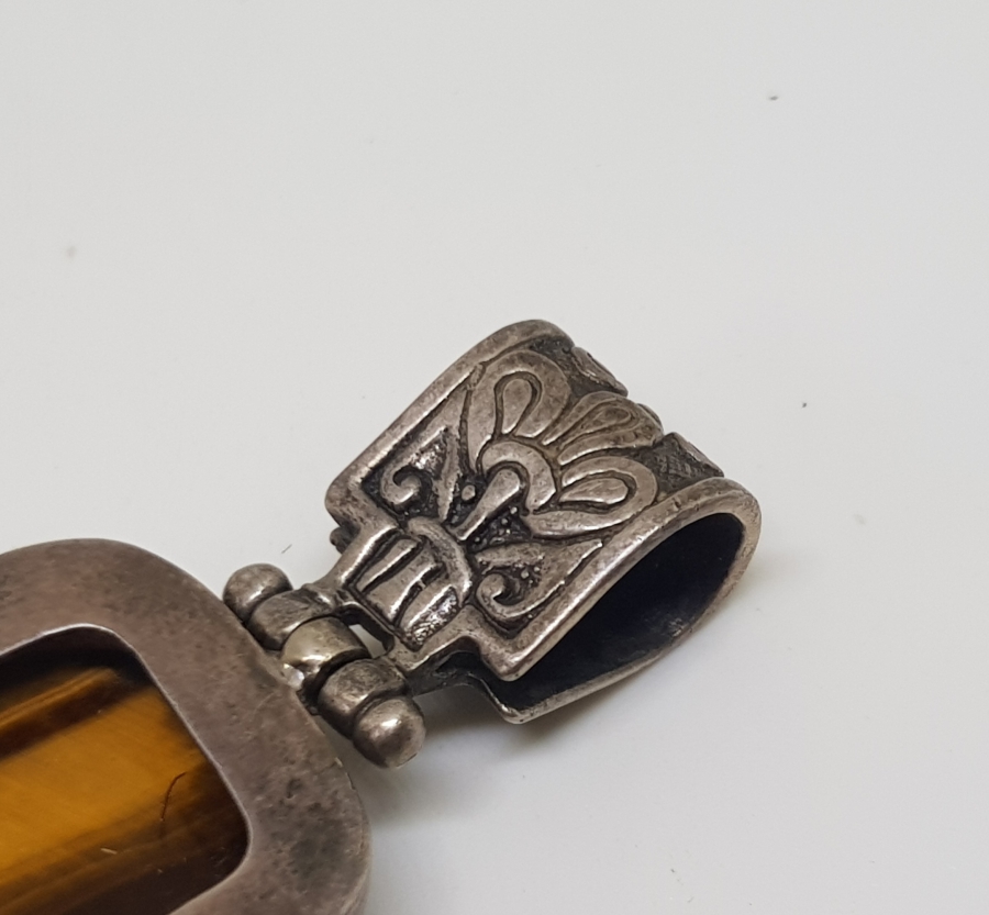 DOĞAL KAPLAN GÖZÜ TAŞLI ÖZEL YAPIM GÜMÜŞ KOLYE UCU