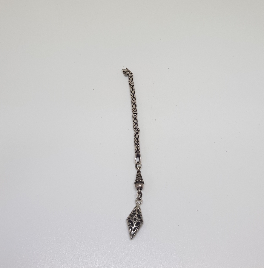 KRAL ZİNCİRİNDEN YAPILMIŞ GÜMÜŞ TESPİH PÜSKÜLÜ