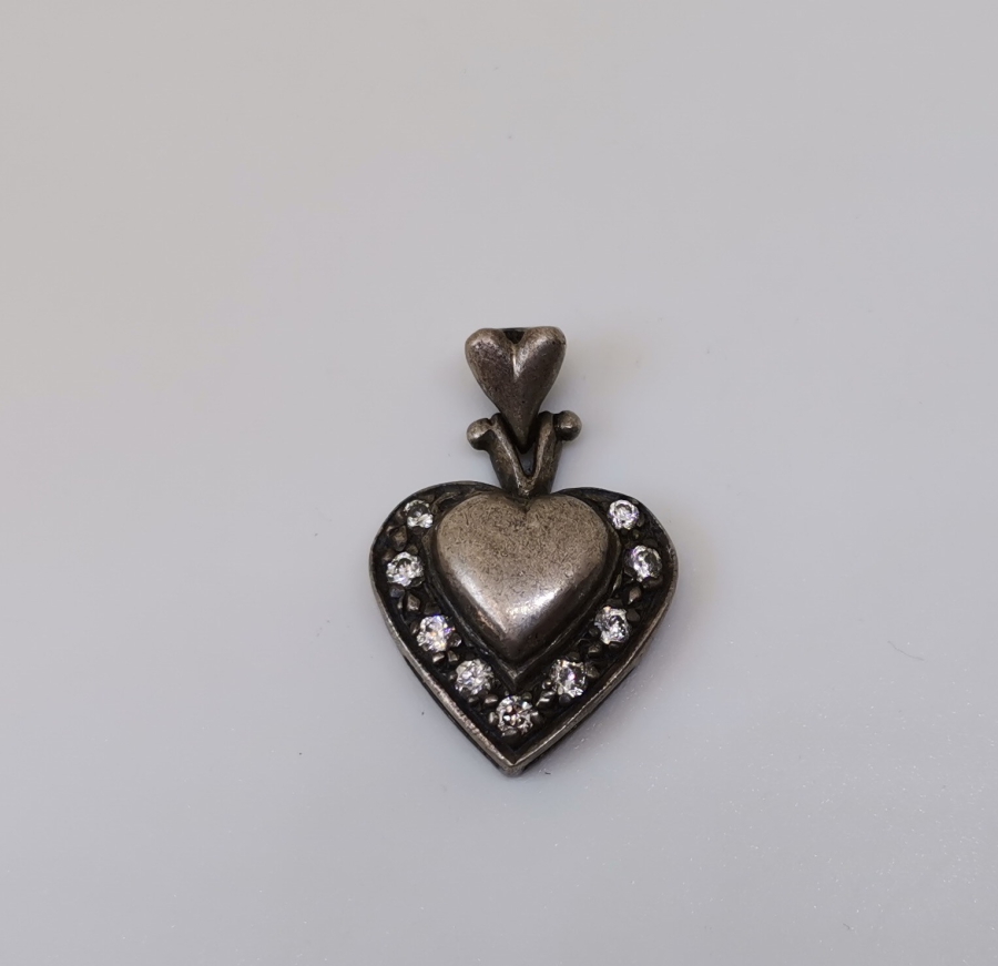 KALP FORMLU GÜMÜŞ KOLYE UCU