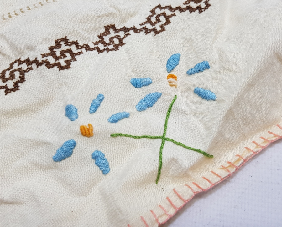 ÜZERİ EL İŞİ ANTİKA TABAK ALTLIĞI - RUNNER