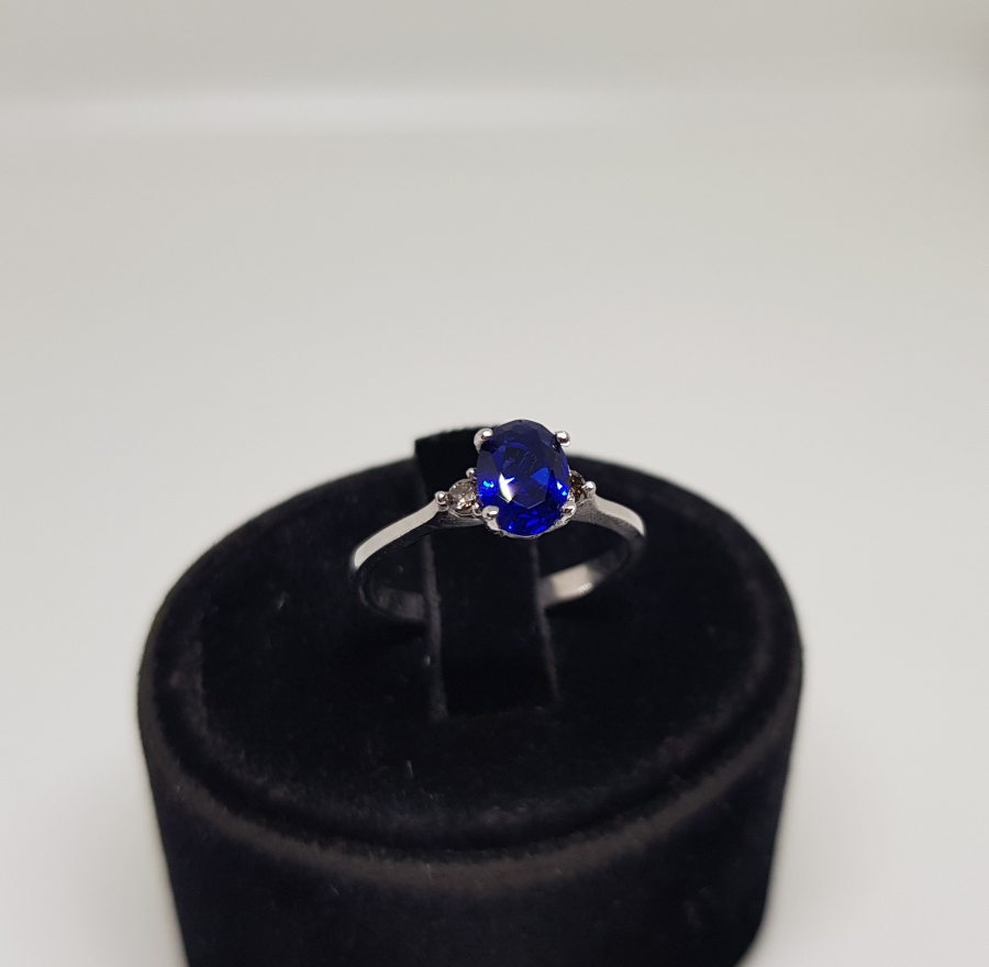 SAFİR VE PIRLANTA TAŞLI TEKTAŞ MODEL YÜZÜK