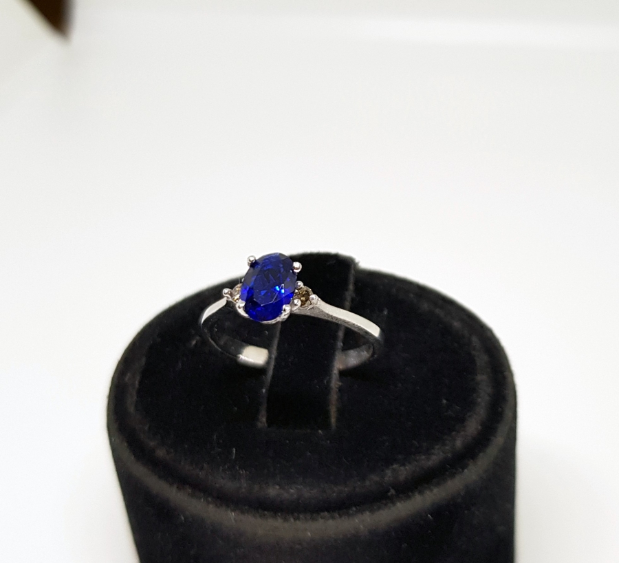 SAFİR VE PIRLANTA TAŞLI TEKTAŞ MODEL YÜZÜK