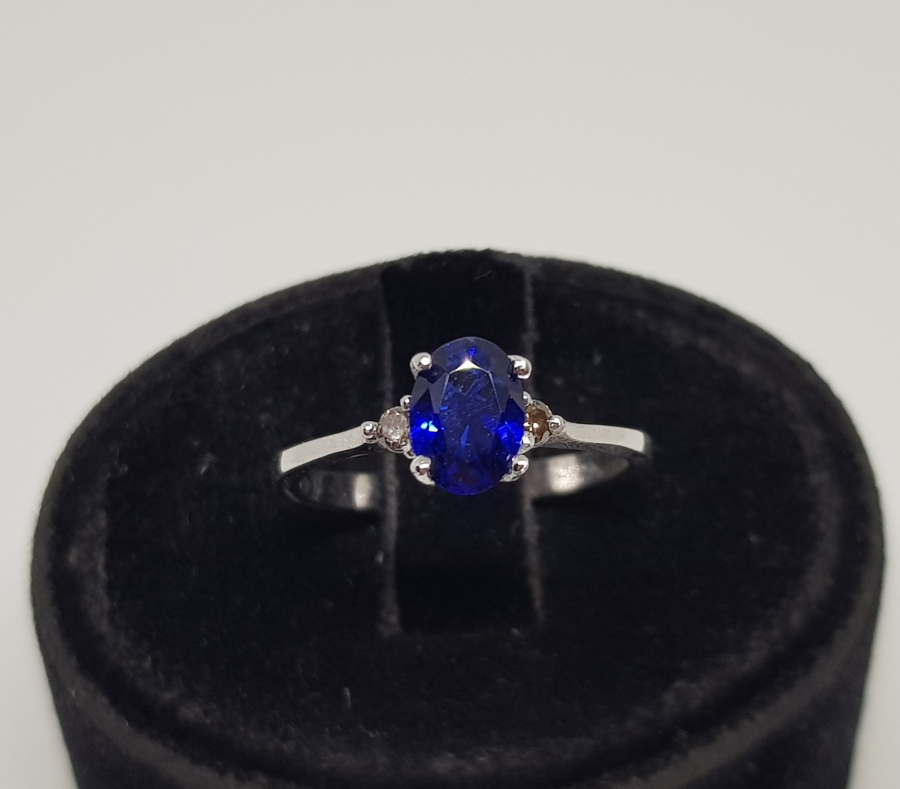 SAFİR VE PIRLANTA TAŞLI TEKTAŞ MODEL YÜZÜK