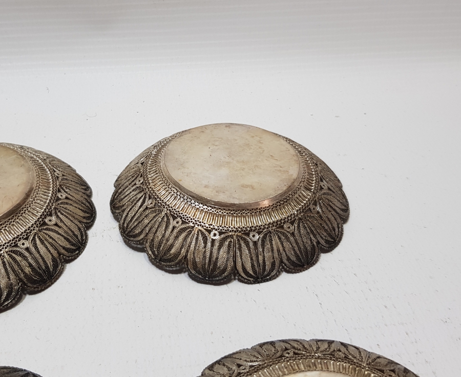 TELKARİ İŞÇİLİKLİ TAM TAKIM SAF GÜMÜŞ BARDAK ALTLIĞI