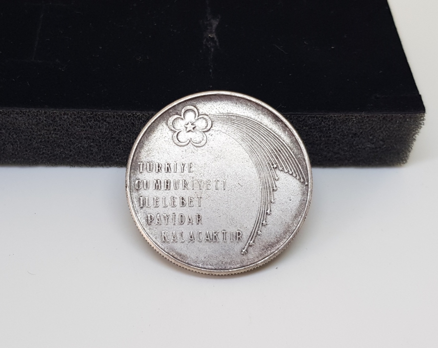 1973 CUMHURİYETİN 50. YILI GÜMÜŞ 100 LİRA HATIRA PARA