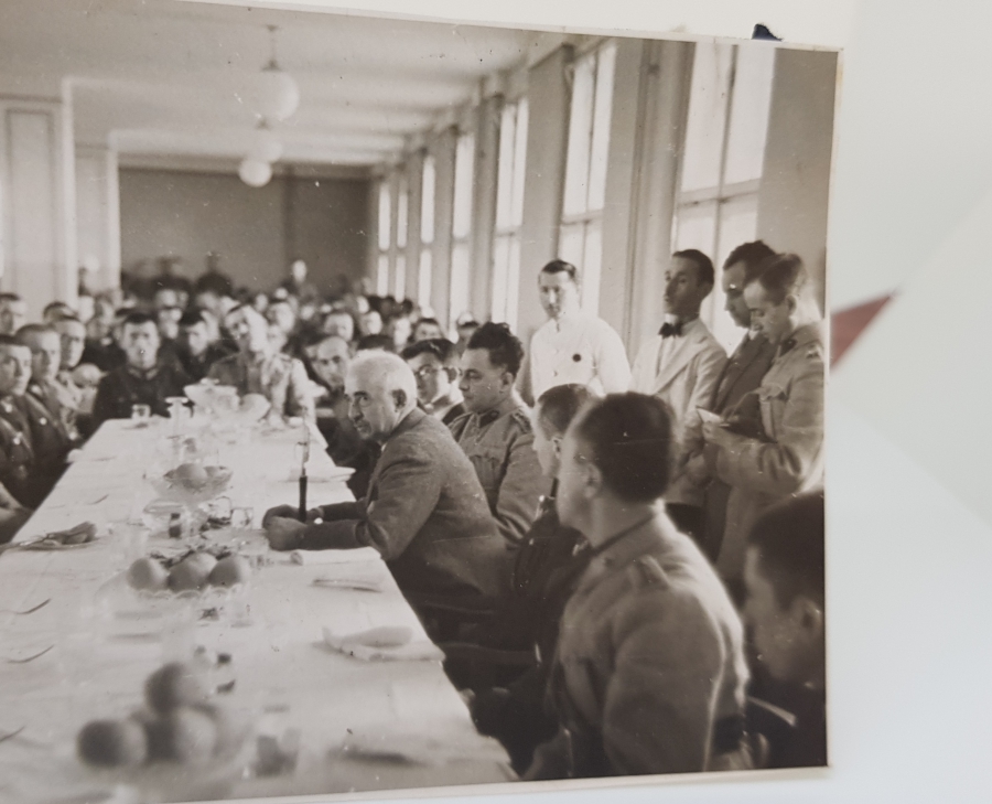 1942 TARİHLİ İSMET İNÖNÜ KONULU FOTOĞRAF