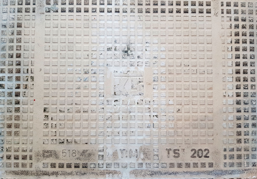 1990 YILI YAPIMI ÇANAKKALE SAVAŞI'NIN 75. YILI ANISINA YAPILMIŞ HATIRA SERAMİK KARO