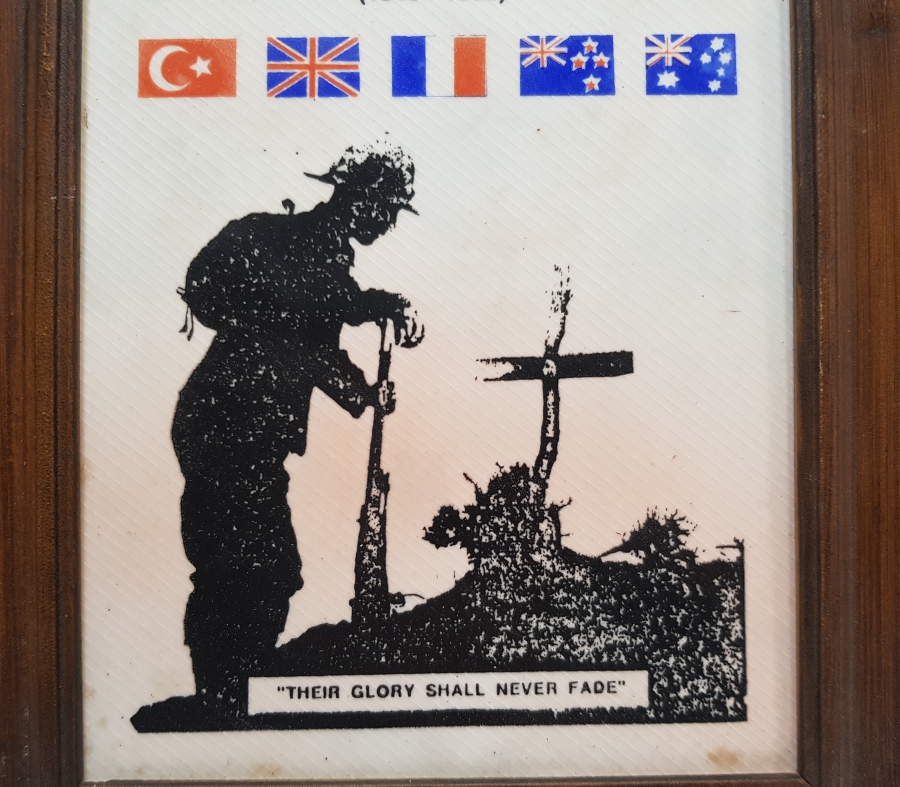 1990 YILI YAPIMI ÇANAKKALE SAVAŞI'NIN 75. YILI ANISINA YAPILMIŞ HATIRA ÇERÇEVELİ ANZAK SERAMİK KARO