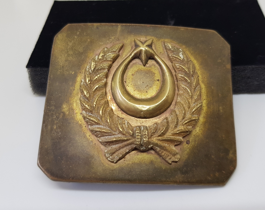 ÜZERİ ALTIN VERMEYLİ NADİR ERTUĞRUL ALAYLARI SUBAY KEMER TOKASI