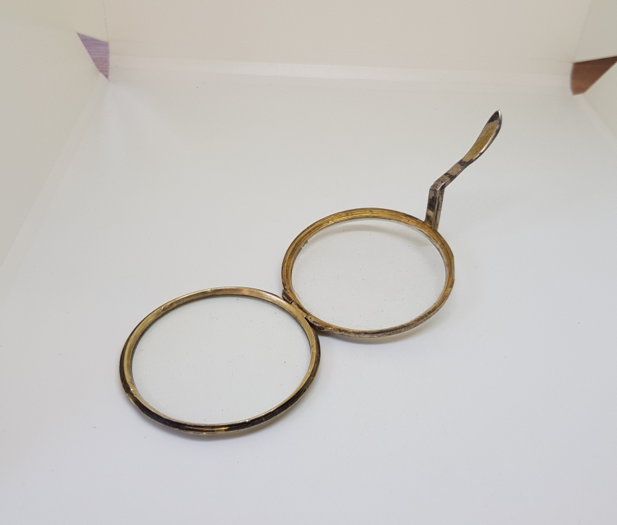 ÖZEL YAPIM KOLEKSİYONERLER İÇİN YAPILMIŞ ANTİKA GÜMÜŞ PARA SAKLAMA KABI