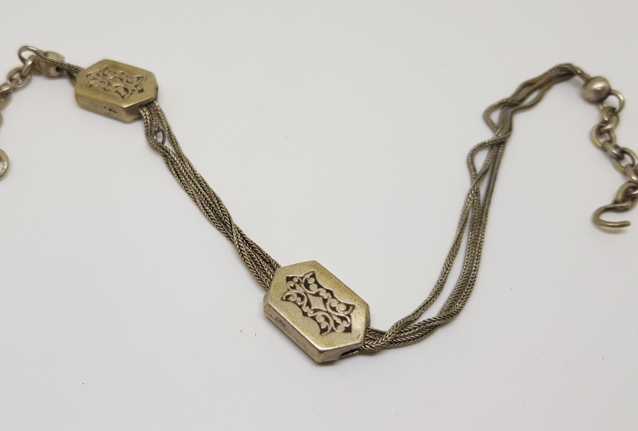 ÇİFT SIRA SÜRGÜLÜ LE ROY SAAT KÖSTEĞİ