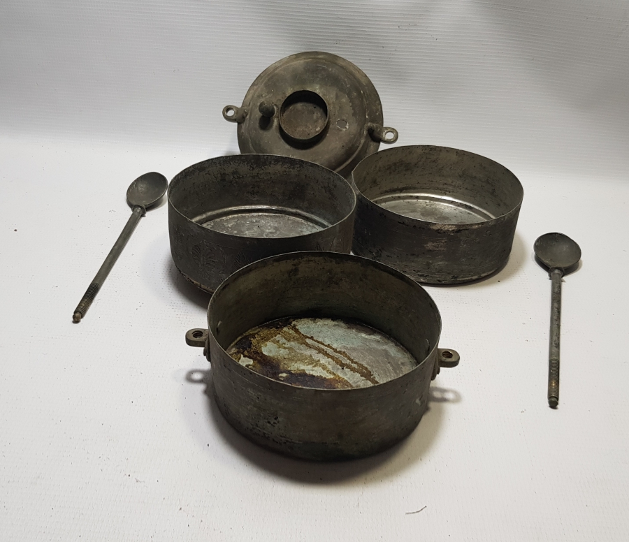 ÜZERİ İŞLEMELİ OSMANLI DÖNEMİ BAKIR SEFERTASI