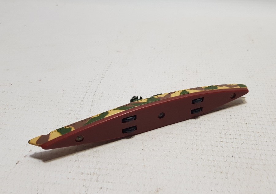 YERLİ YAPIM ANTİKA METAL SAVAŞ GEMİSİ FİGÜRLÜ OYUNCAK