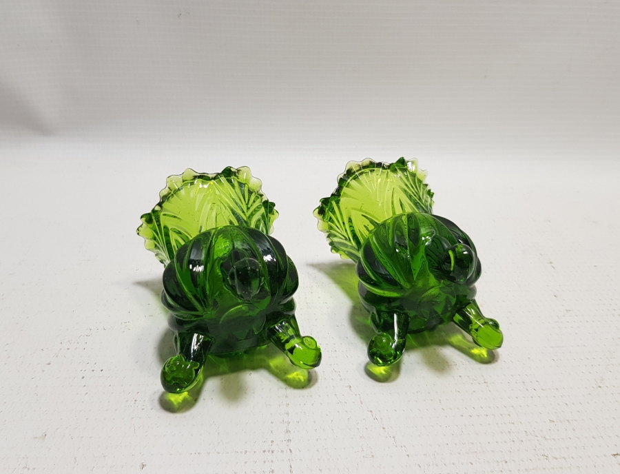 KABARTMA İŞÇİLİKLİ RENKLİ KRİSTAL CAM ANTİKA DONDURMALIK