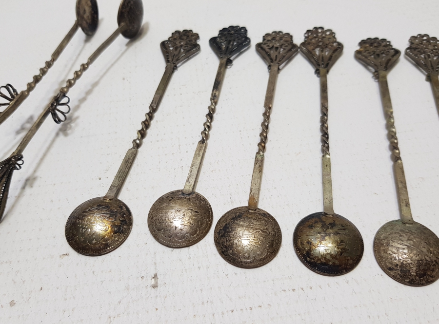 MEHMED REŞAD HAN DÖNEMİ GÜMÜŞ PARALARDAN YAPILMIŞ OSMANLI DÖNEMİ ÇAY TAKIMI