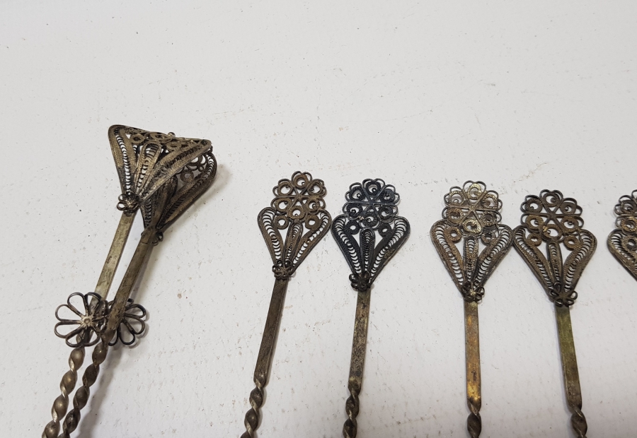 MEHMED REŞAD HAN DÖNEMİ GÜMÜŞ PARALARDAN YAPILMIŞ OSMANLI DÖNEMİ ÇAY TAKIMI