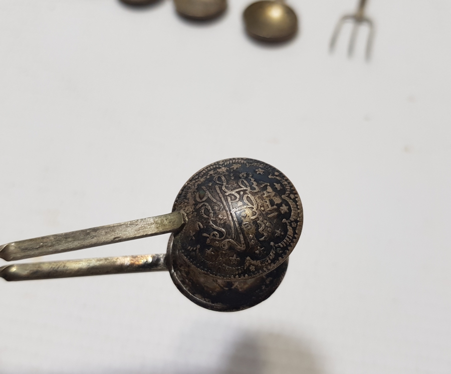 MEHMED REŞAD HAN DÖNEMİ GÜMÜŞ PARALARDAN YAPILMIŞ OSMANLI DÖNEMİ ÇAY TAKIMI