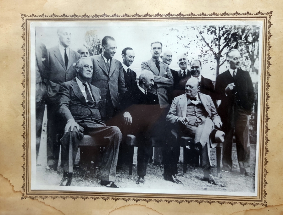 2. DÜNYA SAVAŞI DÖNEMİ İSMET İNÖNÜ'NÜN, CHURCHİLL VE ROSEVELT İLE ÇEKİLMİŞ FOTOĞRAFI