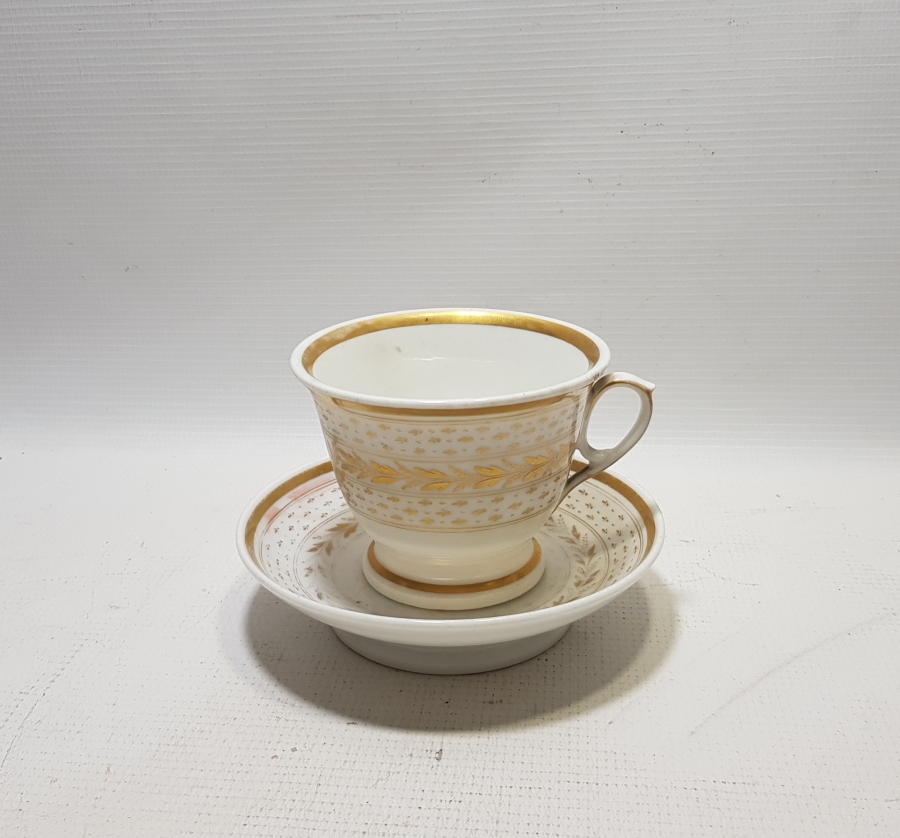 ÜZERİ AY YILDIZLI VE ALTIN VARAKLI NADİR İLK DÖNEM YILDIZ PORSELEN ÜRETİMİ BÜYÜK BOY EL BOYAMA PORSELEN FİNCAN