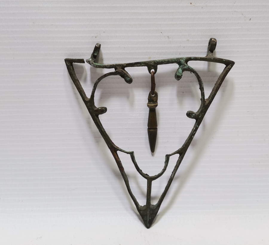 NADİR FORMDA SELÇUKLU MODEL OSMANLI DÖNEMİ ÜÇGEN ŞAKÜL