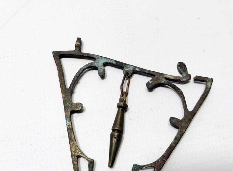 NADİR FORMDA SELÇUKLU MODEL OSMANLI DÖNEMİ ÜÇGEN ŞAKÜL