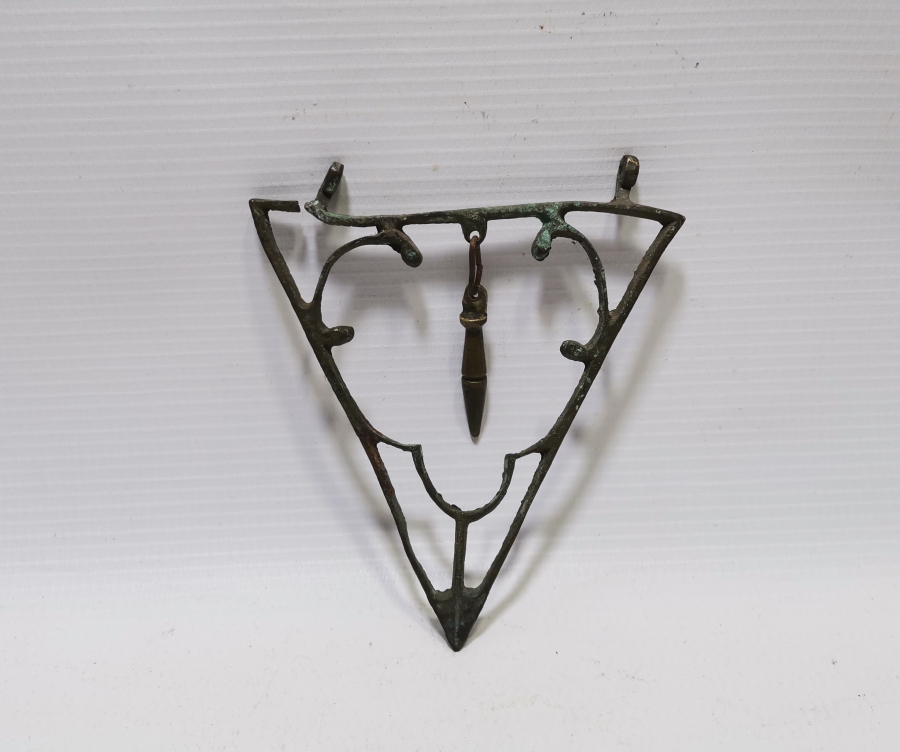 NADİR FORMDA SELÇUKLU MODEL OSMANLI DÖNEMİ ÜÇGEN ŞAKÜL