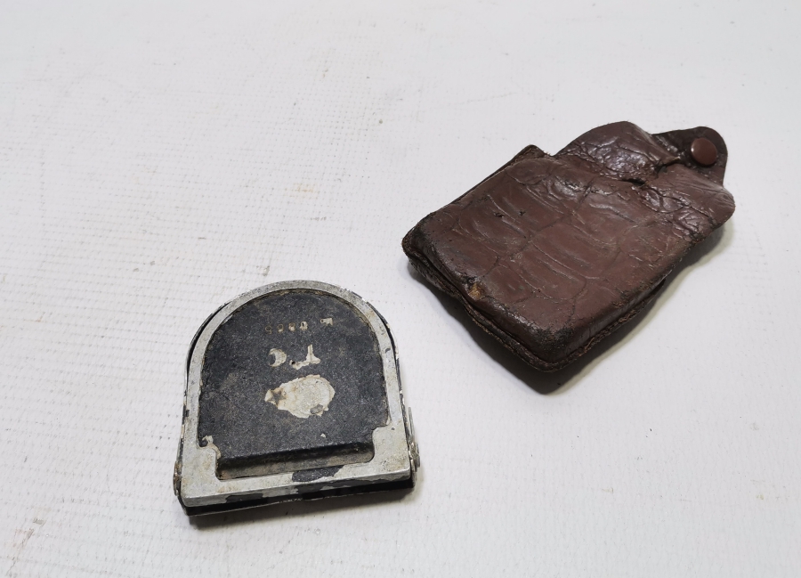 ORİJİNAL KABINDA ANTİKA ASKERİ PUSULA