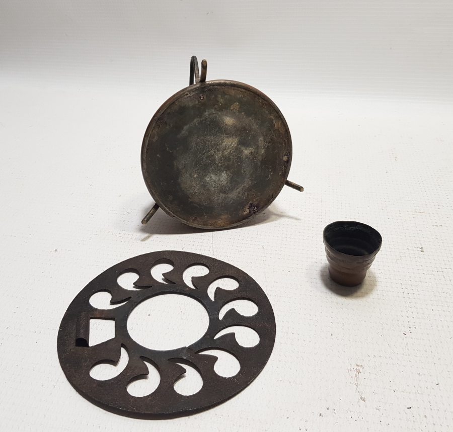 ÜZERİNDE VAV İŞARETLERİ OLAN NADİR OSMANLI DÖNEMİ SEYYAR KAHVECİ GAZ OCAĞI