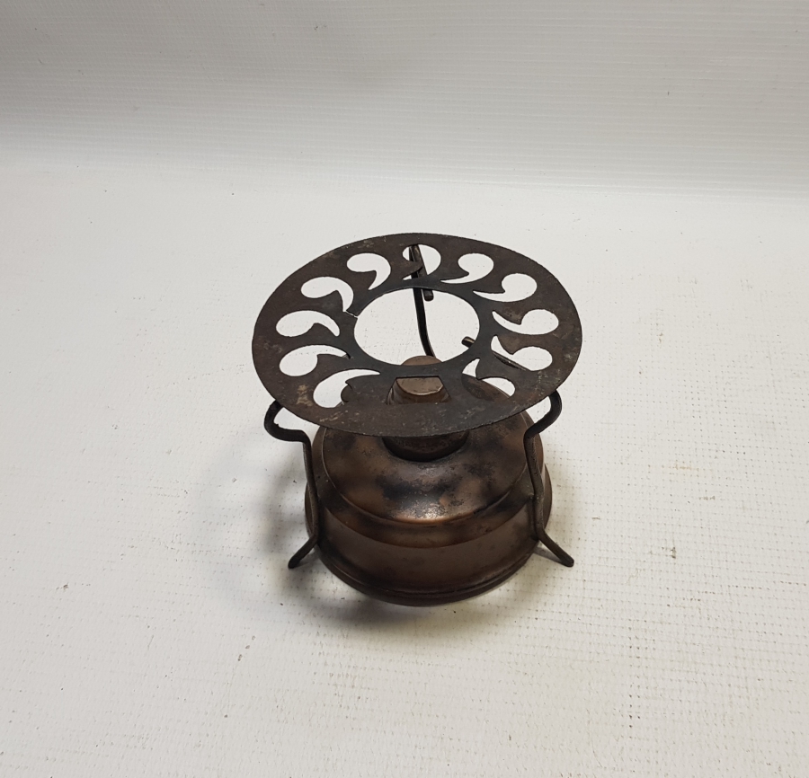 ÜZERİNDE VAV İŞARETLERİ OLAN NADİR OSMANLI DÖNEMİ SEYYAR KAHVECİ GAZ OCAĞI