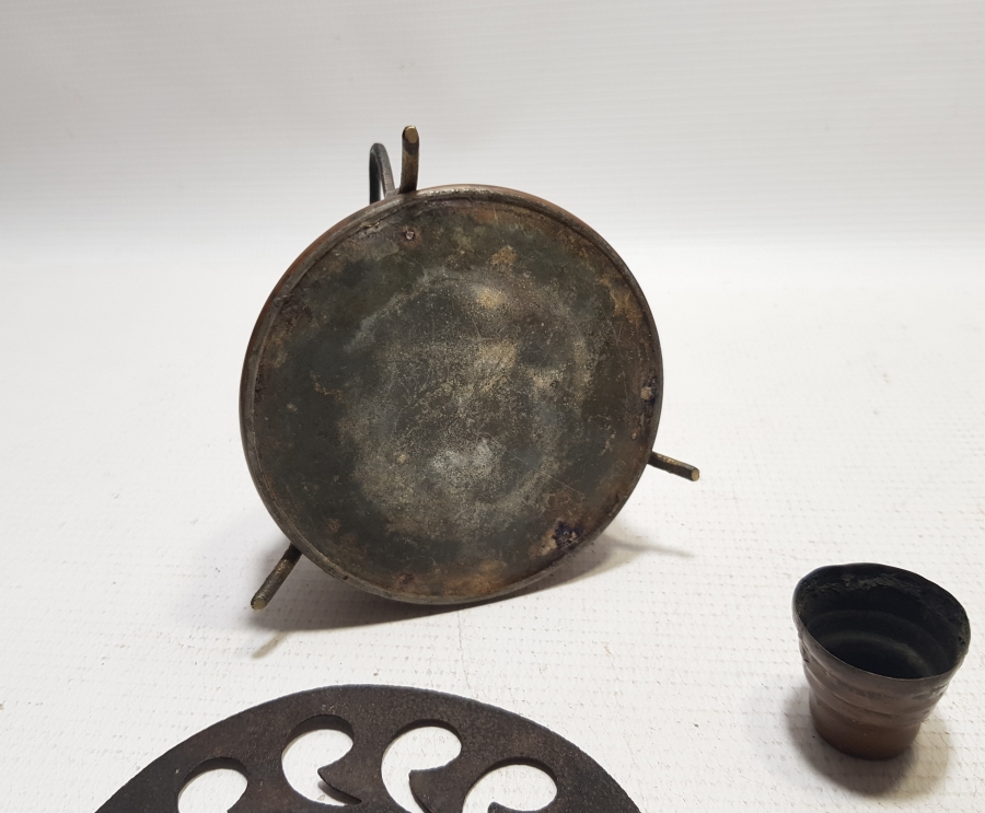 ÜZERİNDE VAV İŞARETLERİ OLAN NADİR OSMANLI DÖNEMİ SEYYAR KAHVECİ GAZ OCAĞI