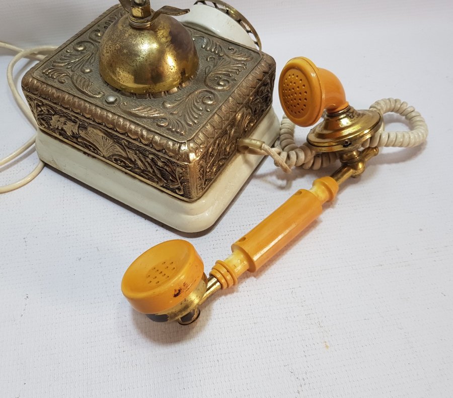 KABARTMA İŞÇİLİKLİ ANTİKA ÇEVİRMELİ TELEFON