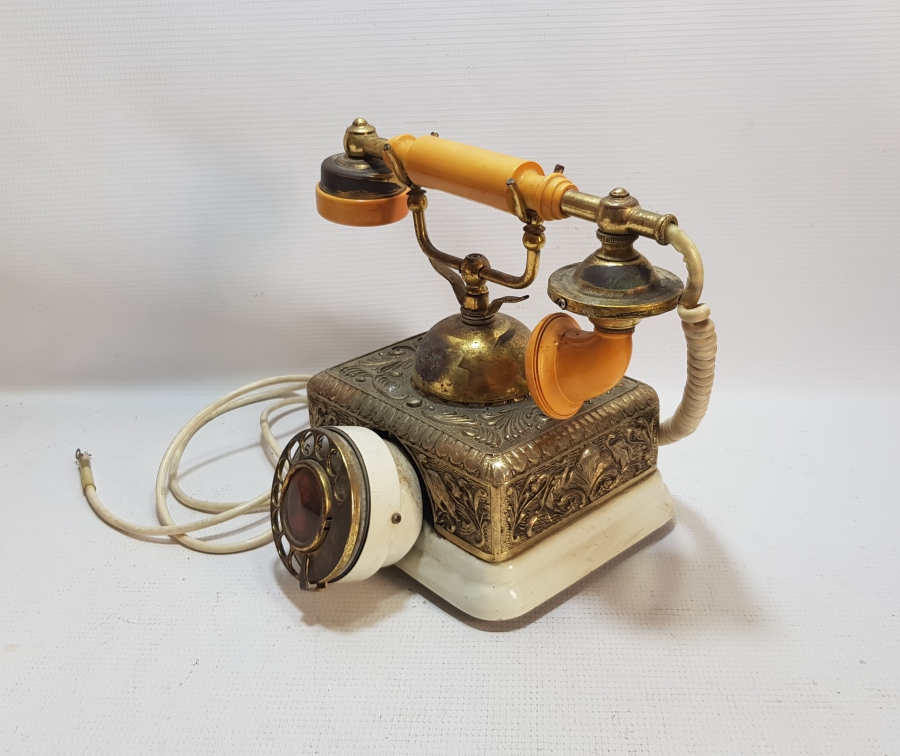 KABARTMA İŞÇİLİKLİ ANTİKA ÇEVİRMELİ TELEFON