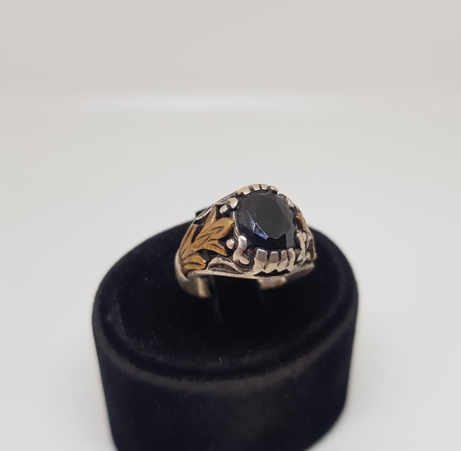 FASETA KESİM AKİK TAŞLI GÜMÜŞ YÜZÜK