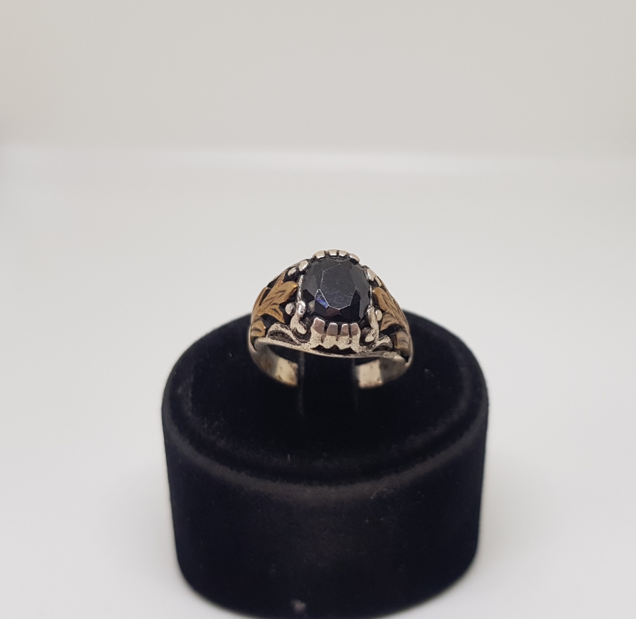 FASETA KESİM AKİK TAŞLI GÜMÜŞ YÜZÜK