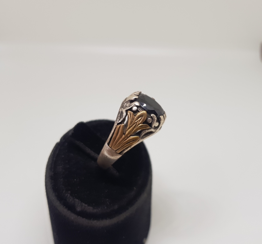 FASETA KESİM AKİK TAŞLI GÜMÜŞ YÜZÜK