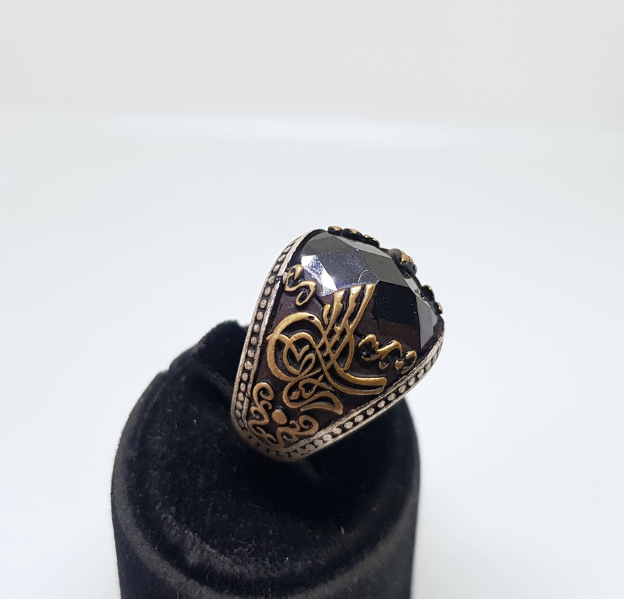 YANLARI VE İÇİ TUĞRA FORMLU GÜMÜŞ YÜZÜK