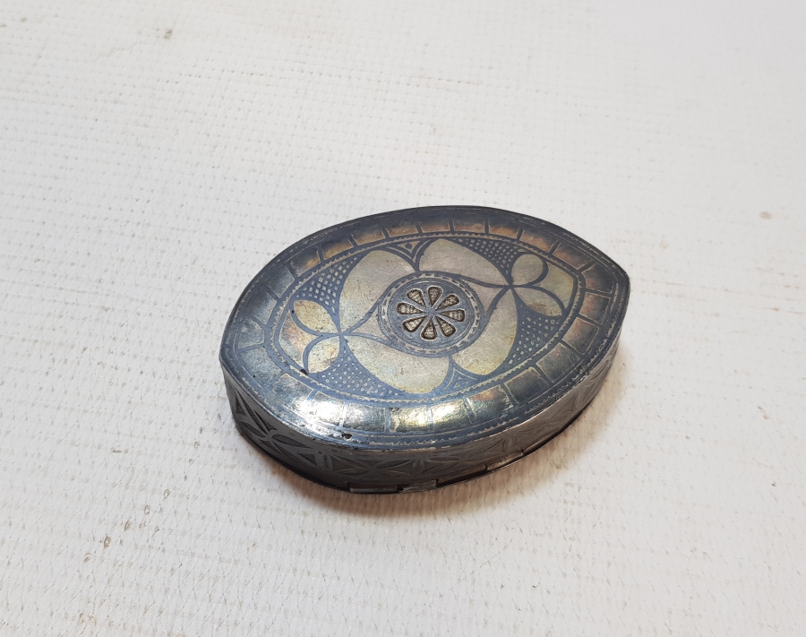 ERKEN DÖNEM NADİR OSMANLI SAVATLI GÜMÜŞ TÜTÜN TABAKASI